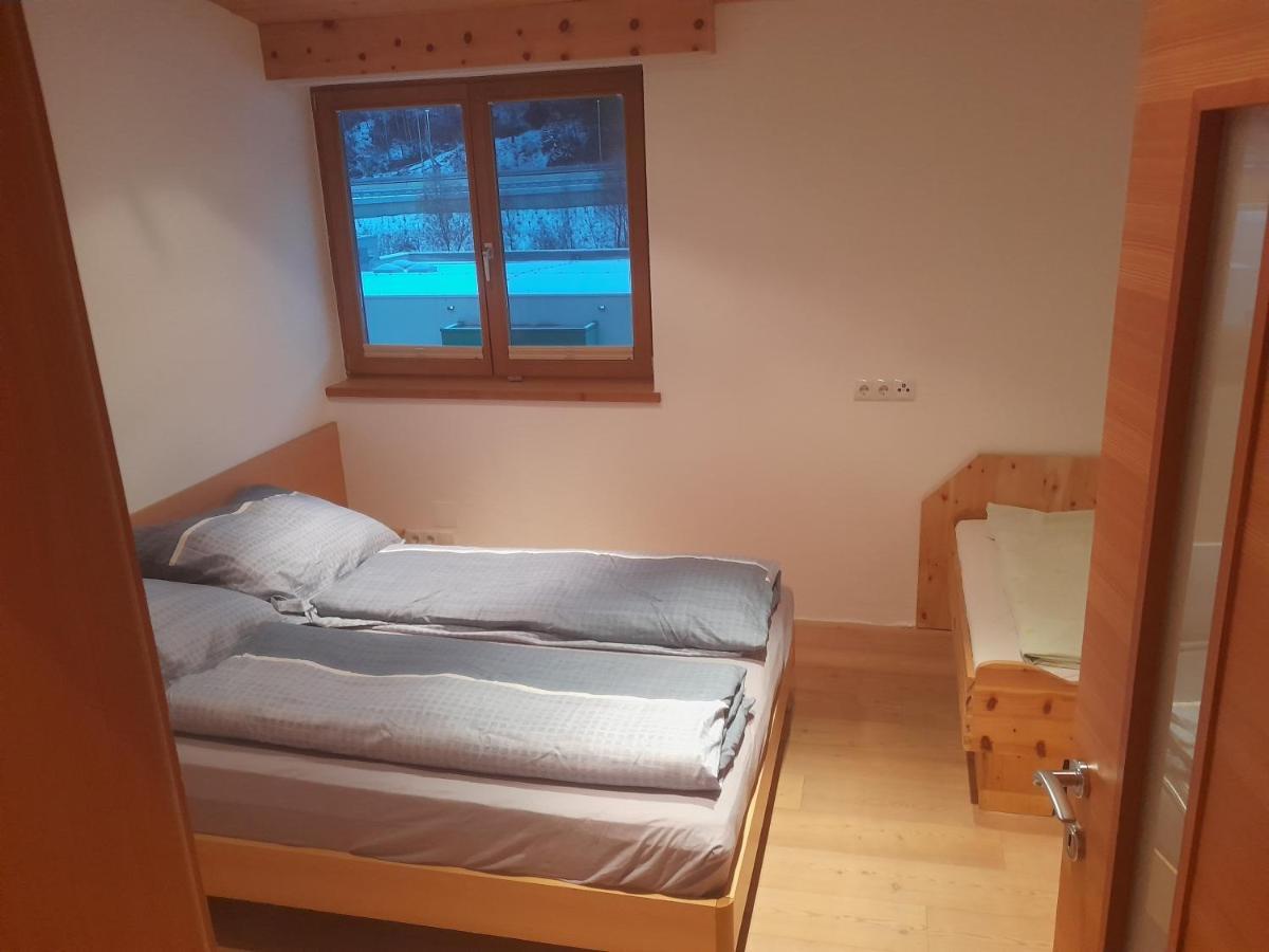 Haus Hotz Apart Talblick Grins Buitenkant foto