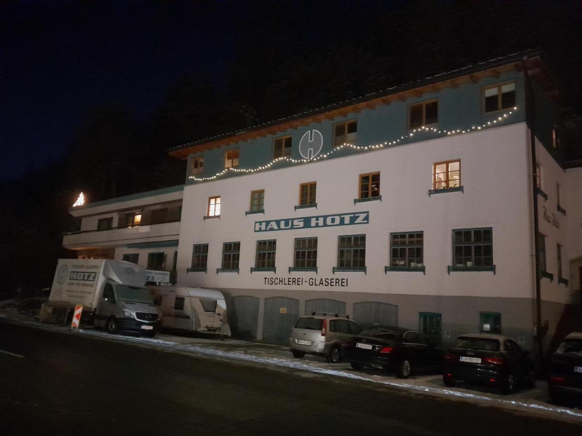 Haus Hotz Apart Talblick Grins Buitenkant foto