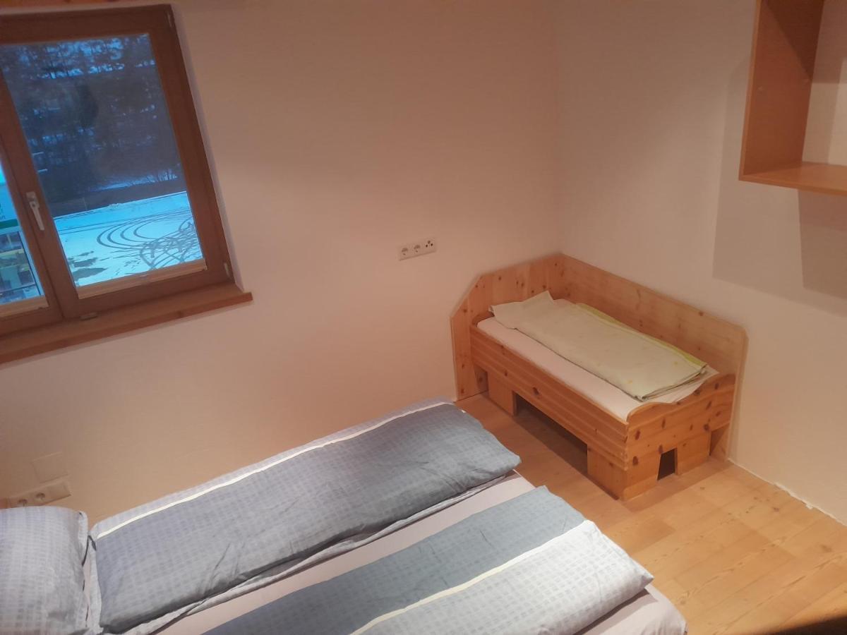 Haus Hotz Apart Talblick Grins Buitenkant foto